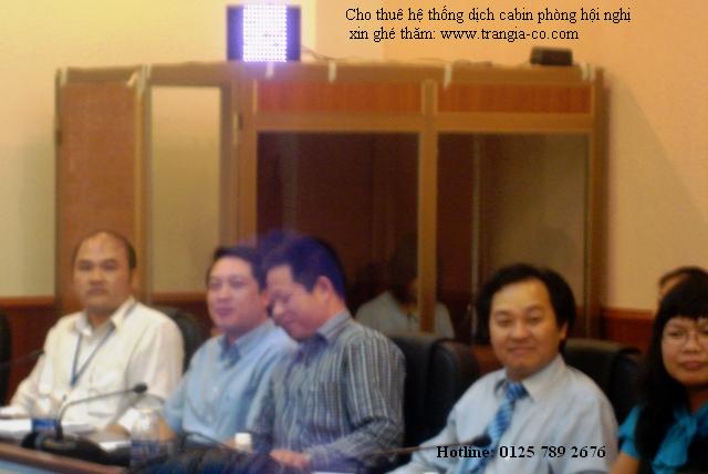 Công ty Sự kiện trần gia cung cấp thiết bị dịch cabin cho phòng hội nghị Hệ thống dịch cabin cho phòng hội nghị, tai dịch hội thảo hai ngôn ngữ