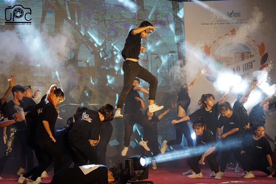 Nhóm Peace Crew - Tiết mục đoạt giải nhất của USSH's Got talent 2016 Nhóm Peace Crew - Tiết mục đoạt giải nhất của USSH's Got talent 2016